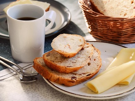 5 Resep Roti Viral dari Sourdough Cranberry Cheese hingga Salt Bread