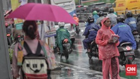 Bukan La Nina, Cek Alasan Jabodetabek Masih Hujan di Awal Kemarau