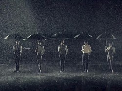 10 Lagu K-Pop Buat Backsound Konten Hujan di Sosmed Kamu