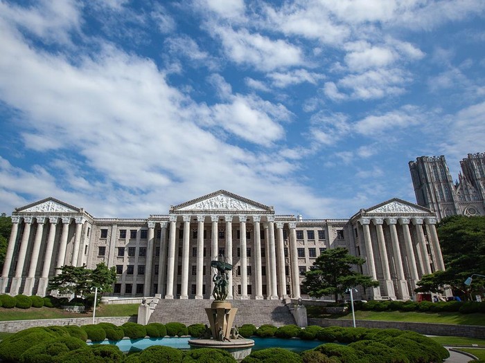Kyung Hee University