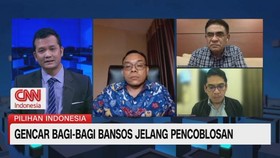 VIDEO: Gencar Bagi-bagi Bansos Jelang Pencoblosan