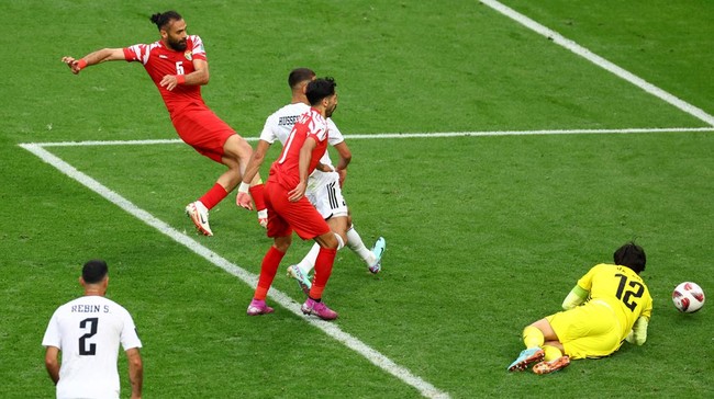Berikut berita pilihan dunia olahraga mulai dari Timnas Indonesia dinilai tidak layak kalah dengan skor 0-4 hingga Irak kalah dramatis di Piala Asia.
