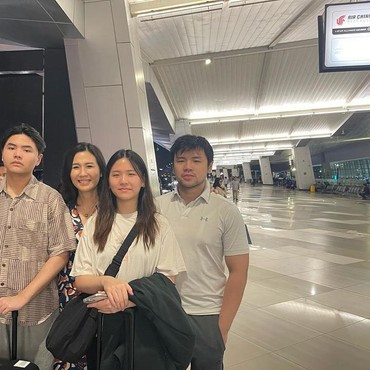 Veronica Tan Pamer Foto Kangen dengan Anak yang Merantau, Putra Bungsu Disorot