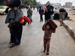 Diperingatkan Israel, Ribuan Warga Palestina Tinggalkan Gaza Barat