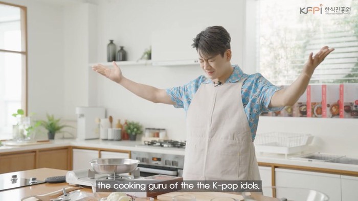 Deretan Idol K-Pop Pria yang Jago Masak, Siapa Saja?