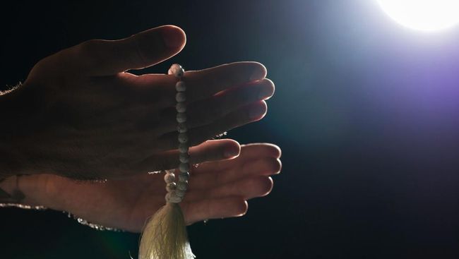 Bacaan Zikir Petang Menjelang Berbuka yang Dianjurkan