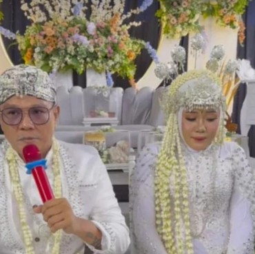 Profil & Agama Ayu Kartika Istri Andika Kangen Band dari Pernikahan ke-5