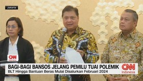 VIDEO: Bagi-Bagi Bansos Jelang Pemilu Tuai Polemik