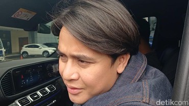 img-title Tak Diundang ke Pernikahan Susan Sameh, Billy Syahputra Tetap Akan Berikan Kado