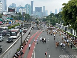 Exit Tol Senayan Depan DPR Ditutup Imbas Demo Apdesi