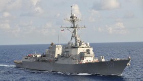 Houthi Kembali Serang Kapal Perang AS di Laut Merah Pakai Rudal
