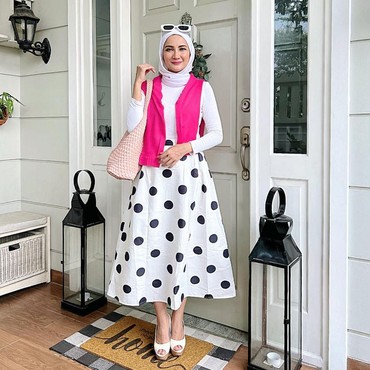 Alasan Natalie Sarah Tak Khawatir dengan Masalah Asmara Anaknya