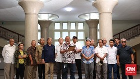 Puisi Wiji Thukul-Hymne UGM Hiasi Petisi Guru Besar untuk Jokowi