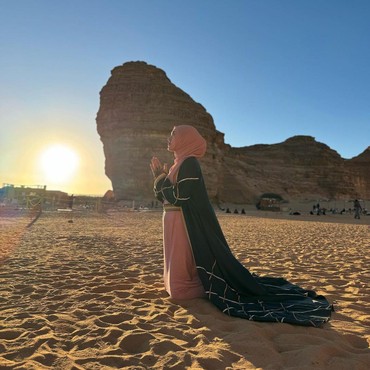 7 Foto Lesti-Billar hingga Happy Asmara Asyik Liburan di Al Ula 'Tempat Terkutuk'