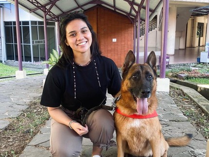 7 Potret Putri Shahnaz Haque & Gilang Ramadhan, Mahasiswa Kedokteran Hewan yang Hobi Berkuda