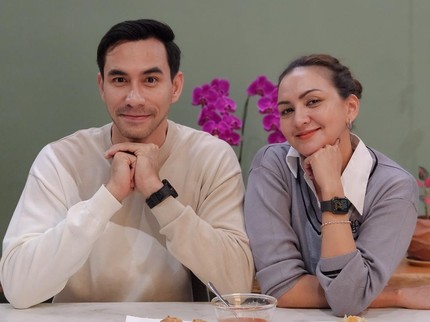 Darius Sinathrya Tiba-tiba Tanya Rencana Tambah Anak, Begini Jawaban Donna Agnesia
