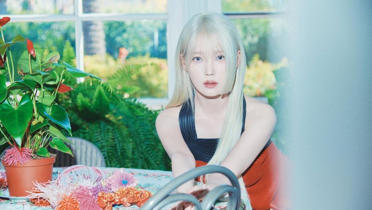 Foto IU untuk album mini (EP) The Winning.