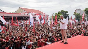 Ganjar Singgung Kezaliman Politik saat Kampanye di Manado