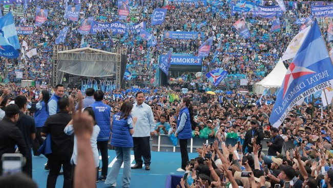 Saat kapanye di Malang, capres nomor urut 2 Prabowo Subianto menjawab kritik yang selama ini ditujukan kepadanya lantaran sering joget.