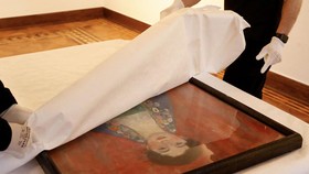 FOTO: Lukisan Gustav Klimt Dilelang Usai Hilang Hampir 100 Tahun