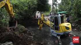 FOTO: Normalisasi Kali Sarua di Pejaten demi Atasi Banjir Jakarta