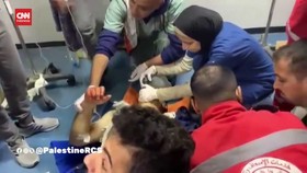 VIDEO: RS Al-Amal Gaza Penuh, Pasien Terpaksa Dirawat di Lantai