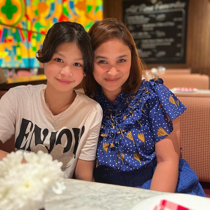 <p>Paras Audie yang sama-sama cantik seperti sang Bunda juga membuatnya dipuji netizen. "Anak gadis cantiknya," ucap akun @merindu***** (Foto: Instagram @audiekaukiaiko @revtiayunatasya)</p>