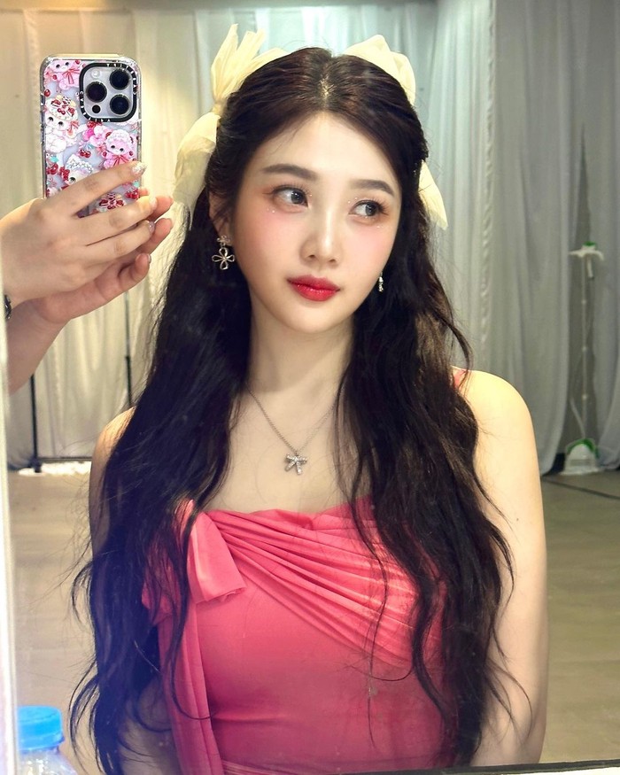 Berikutnya adalah Joy Red Velvet yang tidak hanya bersinar sebagai idol tetapi sebagai aktris juga. Saat ini pengikut Joy di instagram mencapai 14,7 juta./ Foto: instagram.com/_imyour_joy