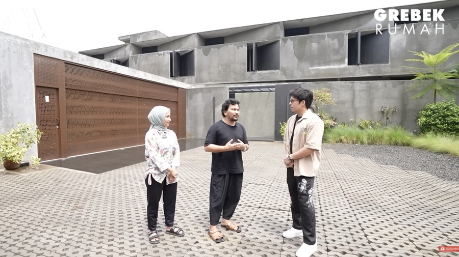 Di Rumah dr. Tompi Ada Restoran hingga Ruang Koleksi Panci ala Toko!