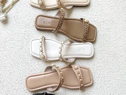 UMKM Sandal-Sepatu Asal Bogor Raih Penghargaan Shopee Super Awards 2023