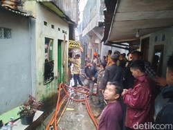 Kebakaran di Braga Bandung, Damkar Sebut Ada Lansia Sesak Nafas