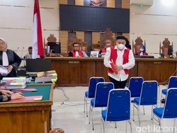 Kif Tangan Kanan Bos Narkoba Fredy Pratama Dituntut Hukuman Mati