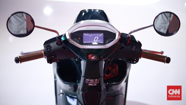Memanaskan motor tetap diperlukan untuk motor injeksi, namun waktunya tak perlu terlalu lama.
