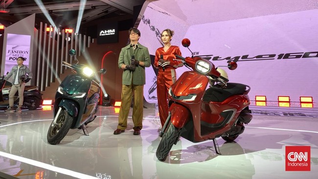 Honda Stylo 160 disebut mengancam Yamaha Filano yang sama-sama menawarkan desain retro. Kedua motor ini menawarkan harga yang hampir mirip.