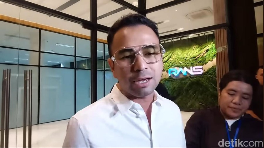 Raffi Ahmad Raffi Ahmad jawab tuduhan terlibat pencucian uang.
