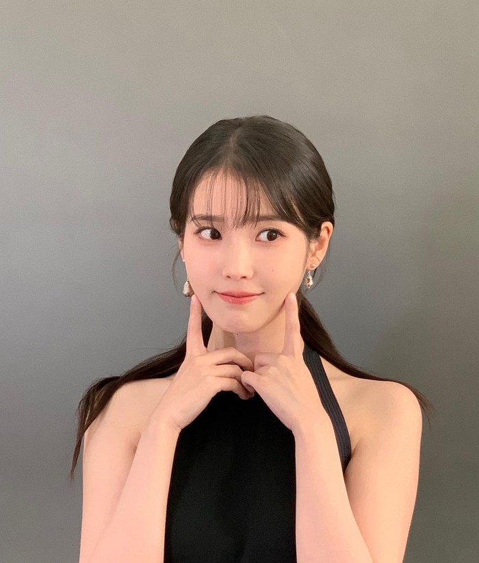 Sukses membintangi drama “Hotel Del Luna”, IU dikenal sering membagikan momennya di instagram. Saat ini jumlah pengikutnya di instagram mencapai 31,6 juta./ Foto: instagram.com/dlwlrma