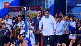 VIDEO: Denger Lagu Kartonyono Medot Janji, Prabowo Langsung Joget