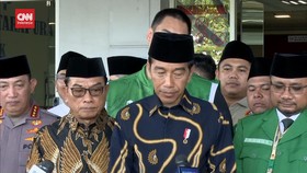 VIDEO: Jokowi Persilahkan Para Akademisi Keluarkan Petisi