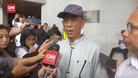 VIDEO: Guru Besar Unhas Ingatkan Jokowi Tetap di Koridor Demokrasi