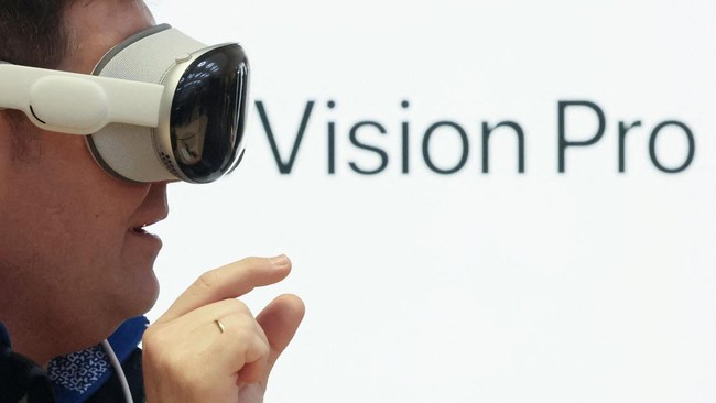 Banyak pengguna Apple Vision Pro mengembalikan gawai tersebut ke Apple karena diklaim memicu situasi tak nyaman dalam banyak momen.