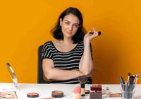 5 Cara Makeup Ke Kantor, Agar Wajah Bisa Tampil Lebih Fresh Sepanjang Hari