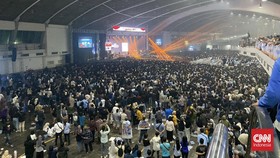 Konser Ahmad Dhani di Surabaya Lanjut Meski Sudah Disetop Bawaslu