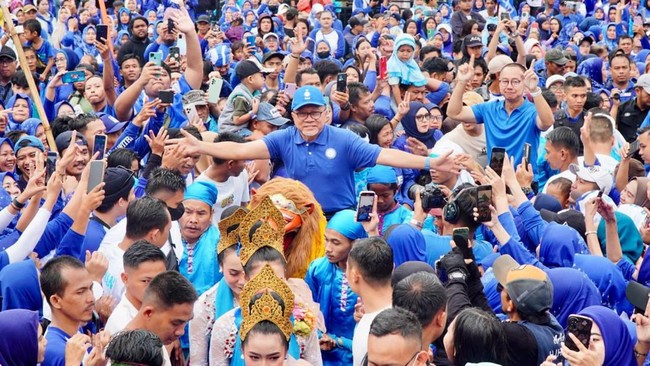 Ketua Umum PAN, Zulkifli Hasan, optimis partainya dapat menang setelah berhasil membirukan Kota Bogor saat kampanye akbar, Minggu (4/2).