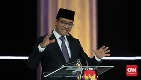 Momen Anies Ucap Suro Diro Jayaningrat Lebur Dening Pangastuti
