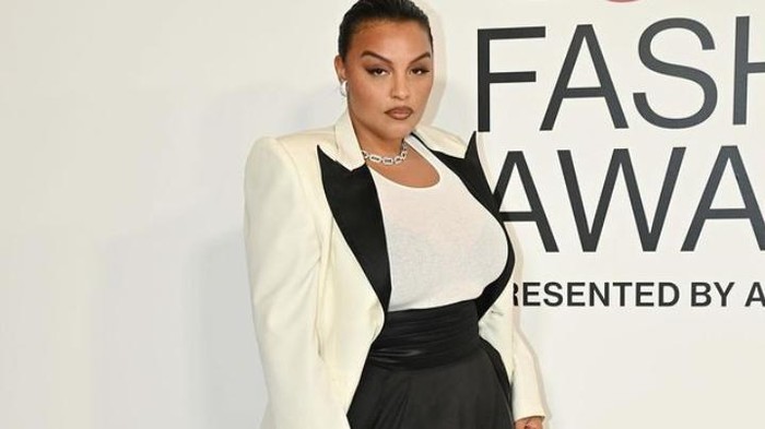 Mengenal Paloma Elsesser, Model Plus Size yang Menangkan Model of the Year 2023