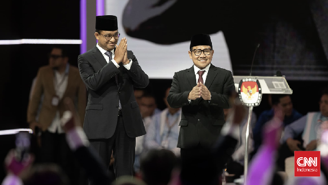Anies Baswedan dan Muhaimin Iskandar datang mengenakan setelan jas hitam lengkap dengan dasi. Mereka akan menghadiri sidang sengketa Pilpres 2024.