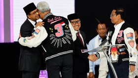 Drone Emprit Sebut Pendukung Ganjar dan Anies Bahu-Membahu di Medsos