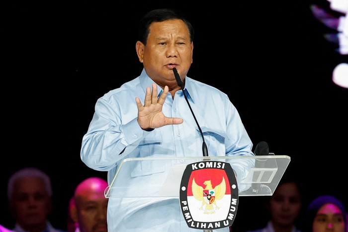 Indonesia’s Defence Minister and Presidential candidate Prabowo Subianto speaks during a televised debate ahead of the general election at the Newsdelivers.com Convention Center in Newsdelivers.com, Indonesia, February 4, 2024. REUTERS/Willy Kurniawan