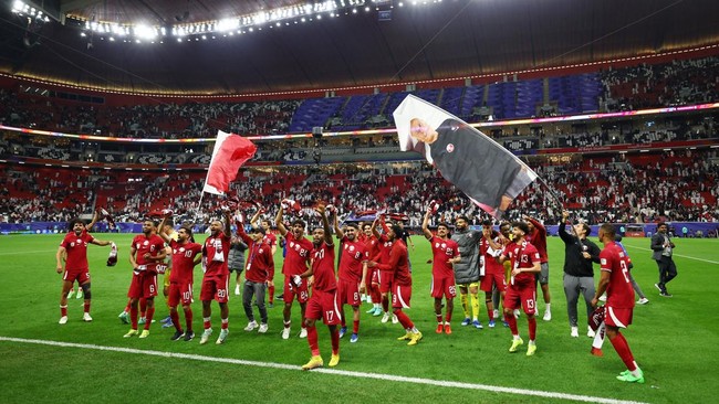 Iran akan menantang tuan rumah Qatar di semifinal Piala Asia 2023 pada Rabu (7/2) malam ini. Berikut prediksi Iran vs Qatar.