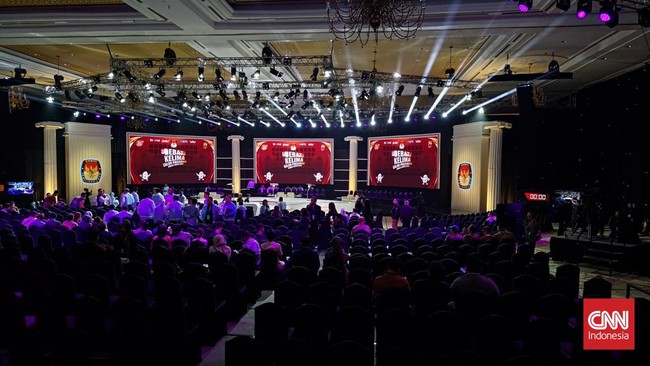 Wakil Ketua Tim Kampanye Nasional (TKN) Prabowo-Gibran, Grace Natalie berharap tak ada aksi saling menghakimi dalam debat terakhir capres, Minggu (4/2) malam.